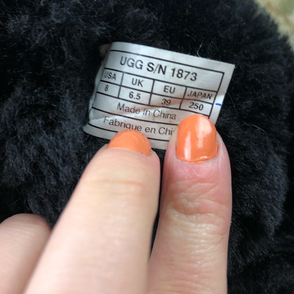 Ugg black Bailey button triplet 8 - Picture 8 of 8